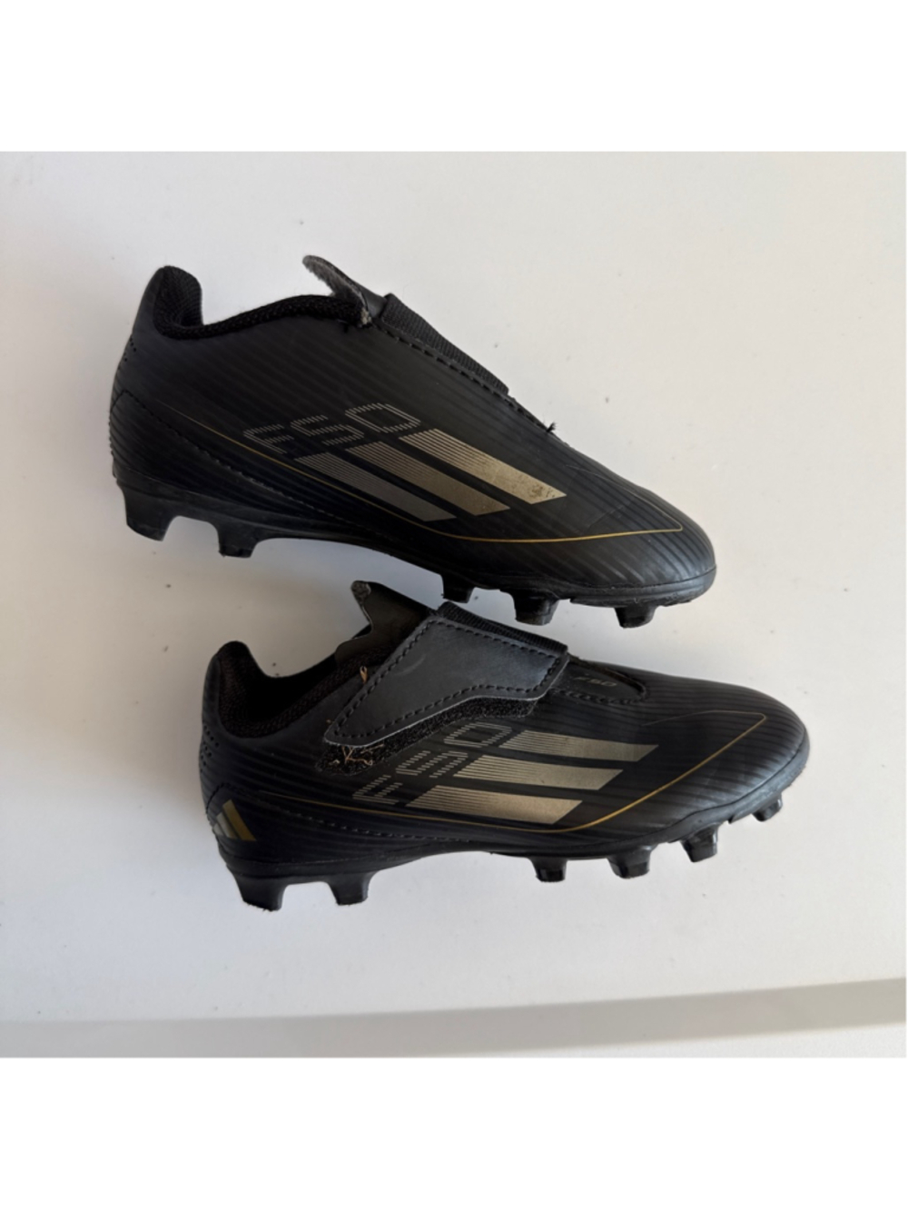 Boys Adidas Black Gold Soccer Cleats 10.5 (Toddler Boy)